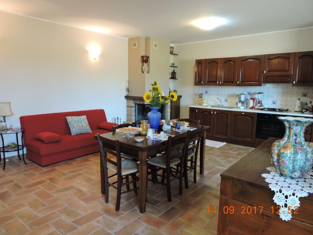 Maison d'hôtes Casa Cardarella à Beroide Extérieur photo